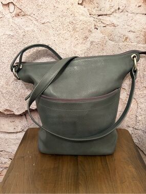 Derek Alexander Charcoal Grey Leather Adjustable Crossbody 🇨🇦